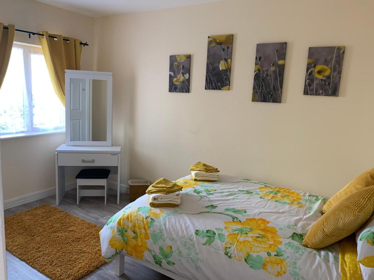 Mayfield House Holiday Home Ballinrobe Exteriör bild